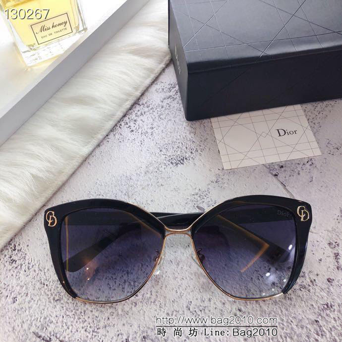 DIOR-迪奧 官網同步 時尚太陽鏡 減輕強光負擔 遮擋有害光線防輻射 高端大氣  lly1744